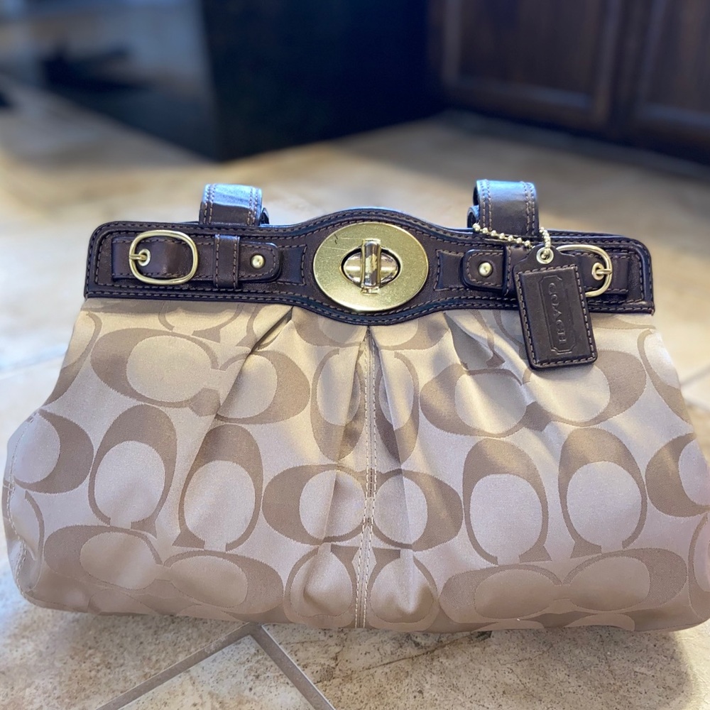 Coach Purse - Picture 2 of 7